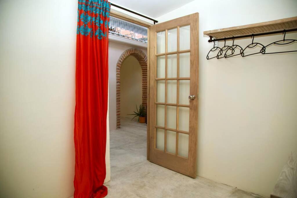 Great Location ! 4 Bedroom Home In The Heart Of Картахена Экстерьер фото