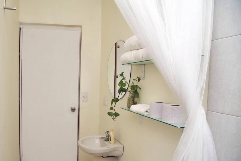 Great Location ! 4 Bedroom Home In The Heart Of Картахена Экстерьер фото