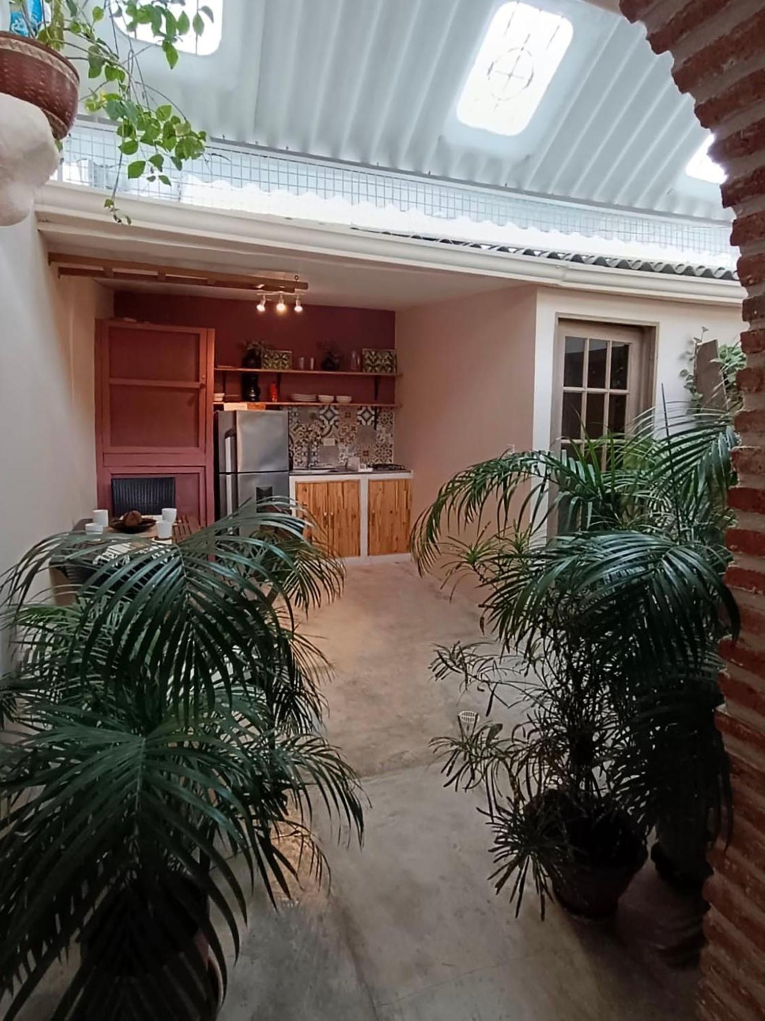 Great Location ! 4 Bedroom Home In The Heart Of Картахена Экстерьер фото