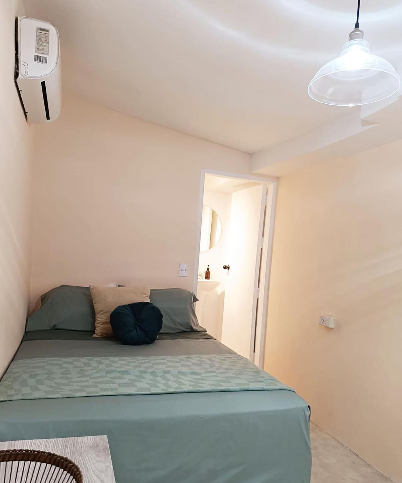 Great Location ! 4 Bedroom Home In The Heart Of Картахена Экстерьер фото