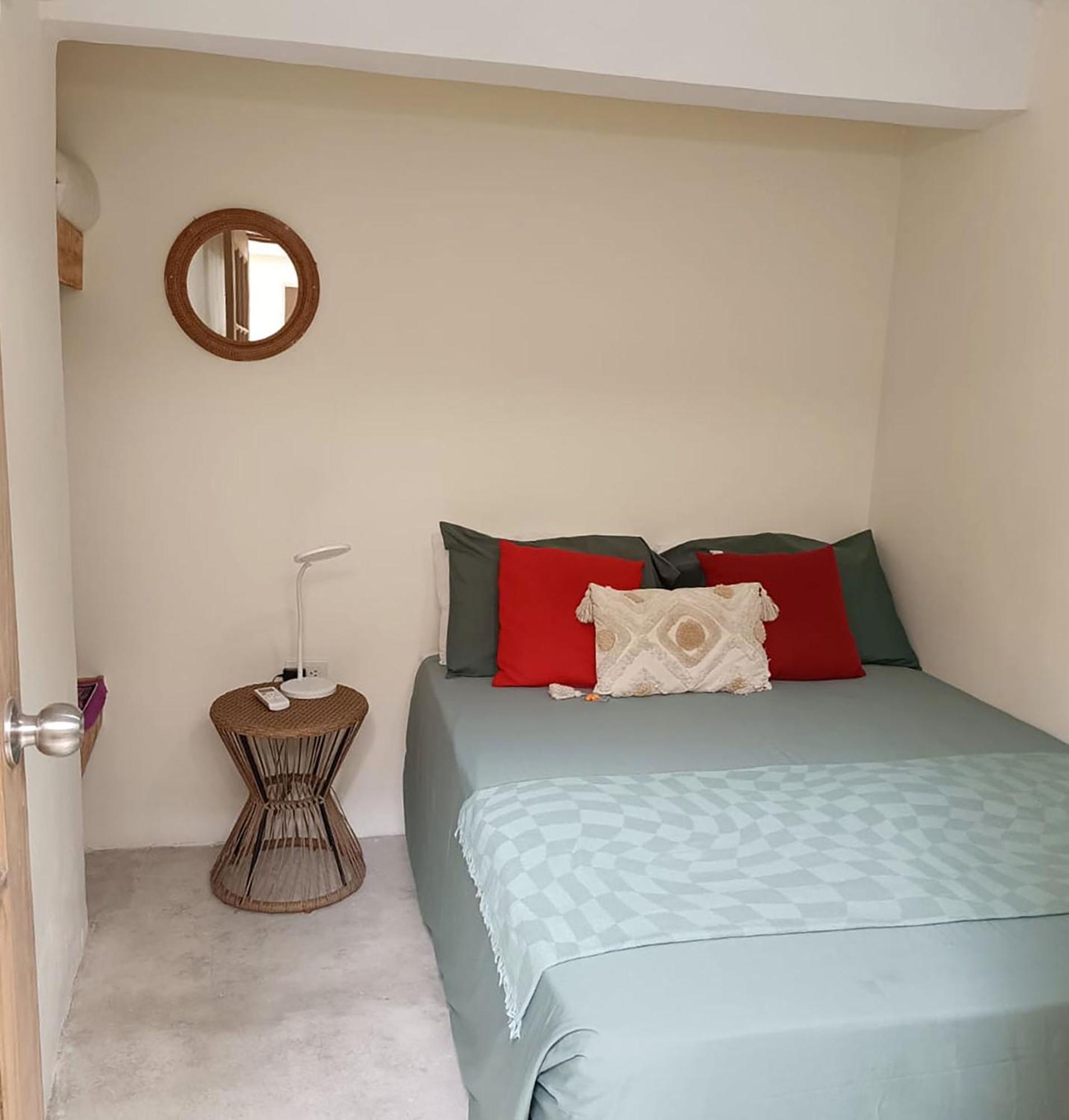 Great Location ! 4 Bedroom Home In The Heart Of Картахена Экстерьер фото